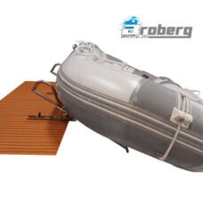 Selbstbalancierender, kippbarer Bootslift zur Montage an der Badeplattform